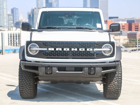 Used 2024 Ford Bronco Wildtrak image 2