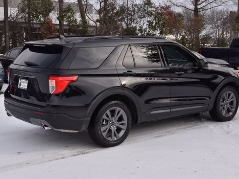 Certified 2023 Ford Explorer XLT w/ Equipment Group 202A image 7