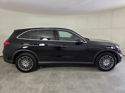 Certified 2025 Mercedes-Benz GLC 300 image 3