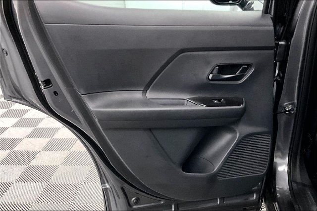 New 2027 Nissan Kicks S AWD/4WD image 32