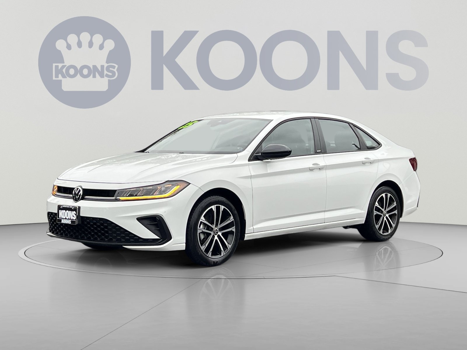 Used 2025 Volkswagen Jetta Sport FWD image 4