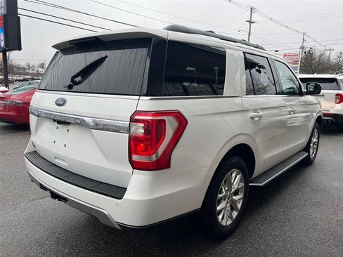 Used 2020 Ford Expedition XLT w/ Equipment Group 202A image 3