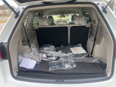 New 2026 Volkswagen Atlas SE image 25