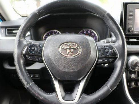 Used 2021 Toyota RAV4 XLE Premium AWD/4WD image 7
