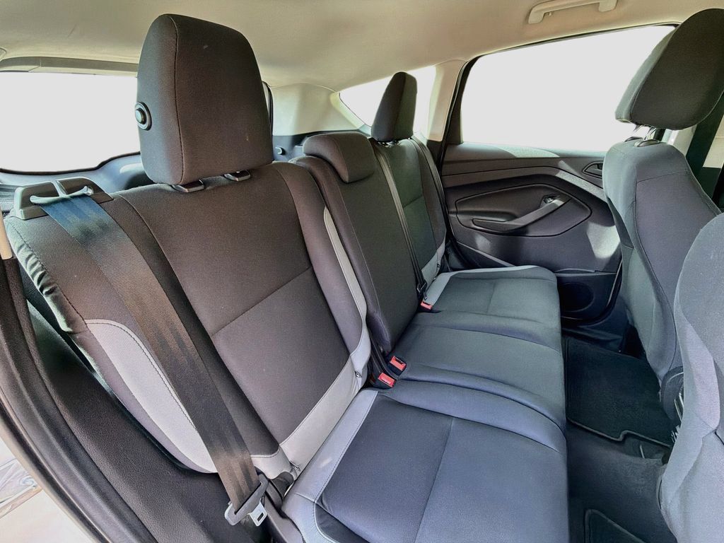 Used 2014 Ford Escape S FWD image 27