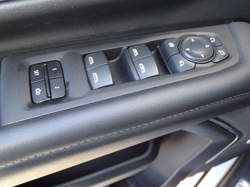 Used 2022 Chevrolet Tahoe Z71 w/ Z71 Off-Road Package image 20