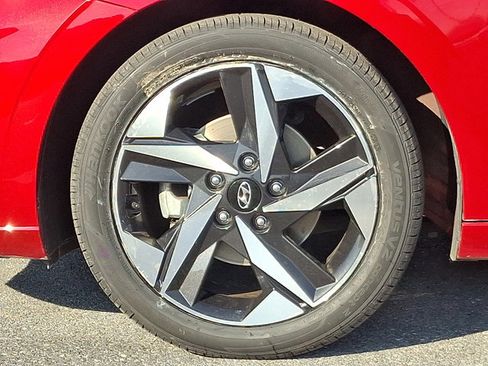 Certified 2023 Hyundai Elantra SEL w/ Convenience Package image 9