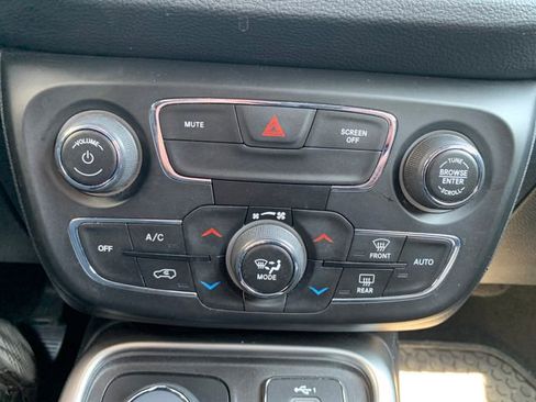 Used 2021 Jeep Compass Latitude w/ Convenience Group image 27