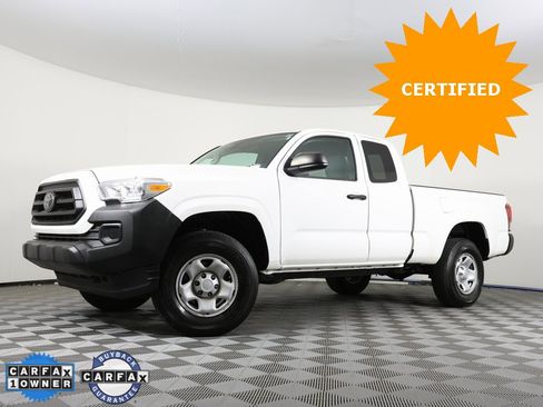 Used 2022 Toyota Tacoma SR image 1