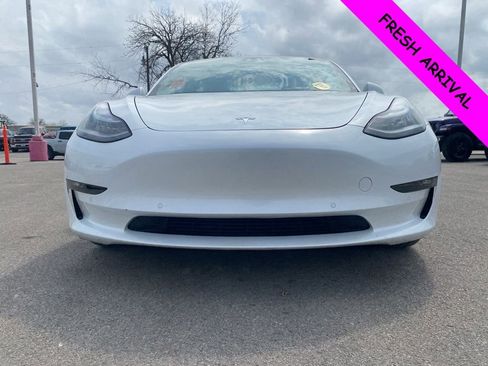 Used 2021 Tesla Model 3 Performance image 5