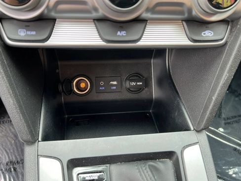 Used 2019 Hyundai Elantra SE w/ Cargo Package FWD image 18