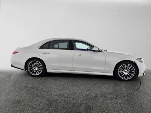 Used 2026 Mercedes-Benz S 580 4MATIC Sedan image 3