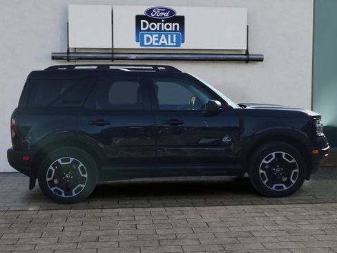 Certified 2022 Ford Bronco Sport Outer Banks w/ Tech Package image 2