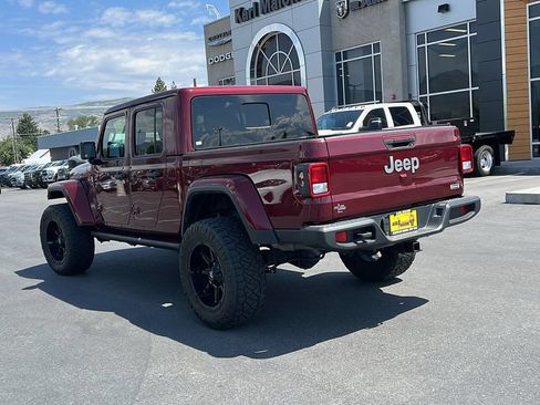 Used 2022 Jeep Gladiator Overland w/ Popular Equipment Package AWD/4WD image 7
