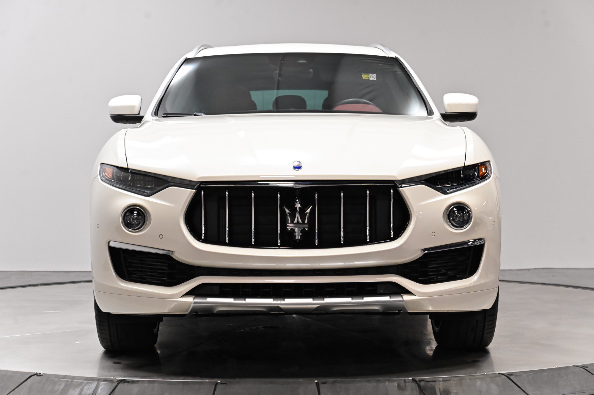 Used 2020 Maserati Levante GranLusso AWD/4WD image 15