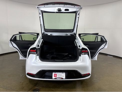 Used 2025 Toyota Prius AWD image 20