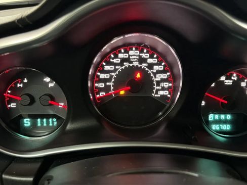 Used 2014 Dodge Avenger SXT w/ Blacktop Package FWD image 11