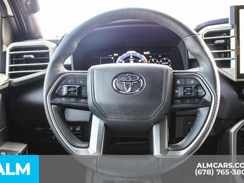 Used 2025 Toyota Sequoia 4WD image 28
