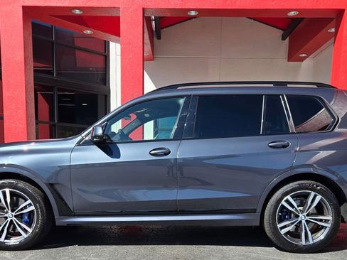 Used 2022 BMW X7 xDrive40i w/ M Sport Package image 5
