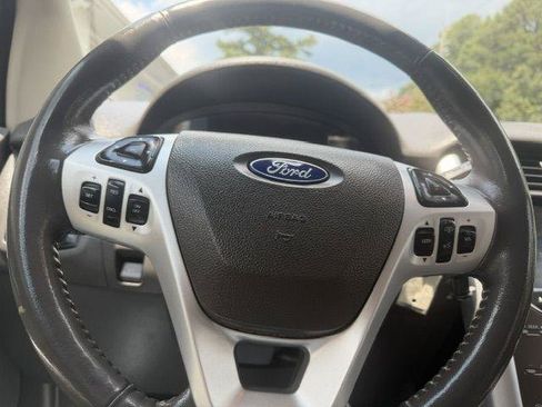 Used 2013 Ford Edge SEL AWD/4WD image 18