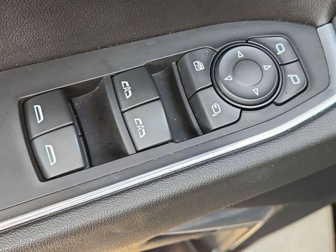 Used 2024 GMC Sierra 1500 SLT AWD/4WD image 23