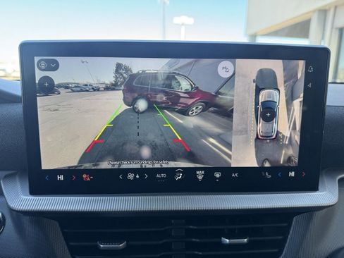 Used 2025 Ford Explorer ST-Line w/ ST-Line Street Pack image 22