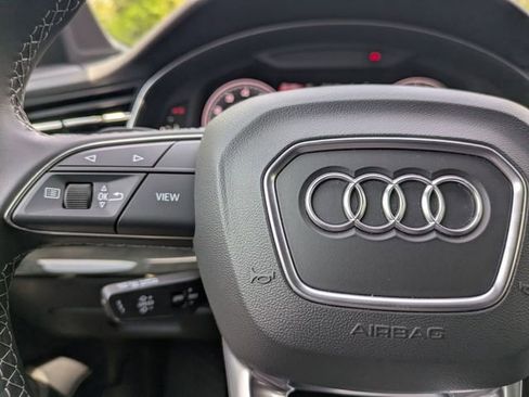 Used 2025 Audi Q7 3.0T Premium Plus AWD/4WD image 16