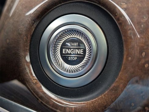 Used 2019 Mercedes-Benz S 560 Sedan image 57