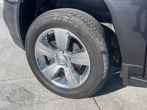 Used 2014 Jeep Compass Latitude image 22