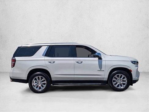 Used 2021 Chevrolet Tahoe Premier w/ Premium Package AWD/4WD image 4