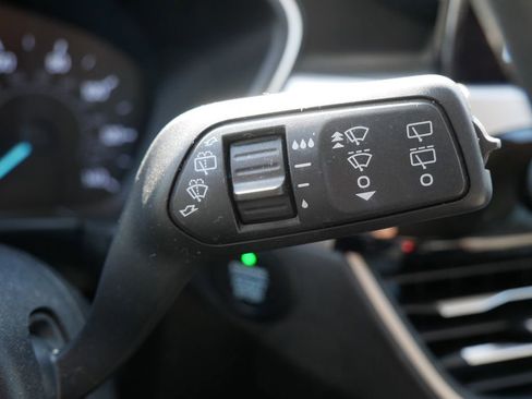 Certified 2020 Ford Escape SE image 27