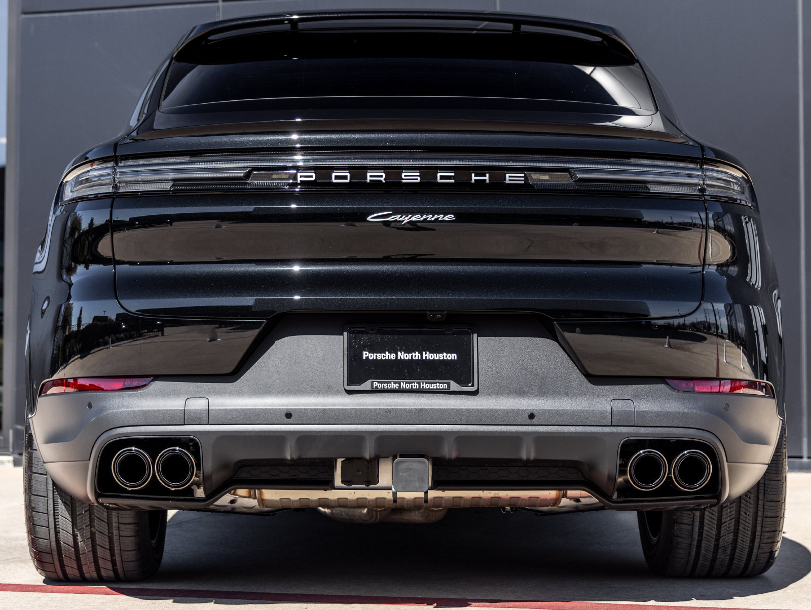 Certified 2026 Porsche Cayenne E-Hybrid Coupe AWD/4WD image 10