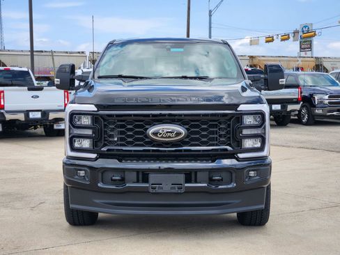 New 2026 Ford F250 Lariat w/ Black Appearance Package AWD/4WD image 6