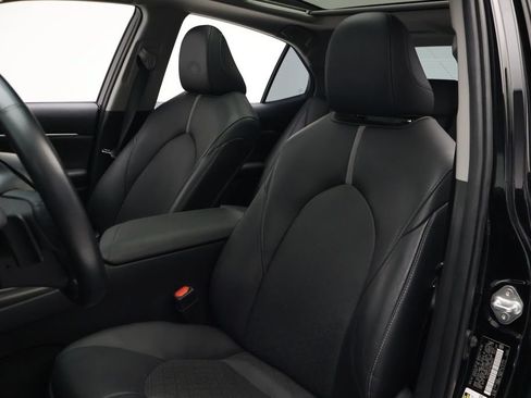 Certified 2021 Toyota Camry XSE FWD image 13