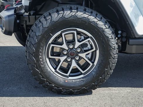 New 2026 Jeep Wrangler Unlimited Rubicon image 9