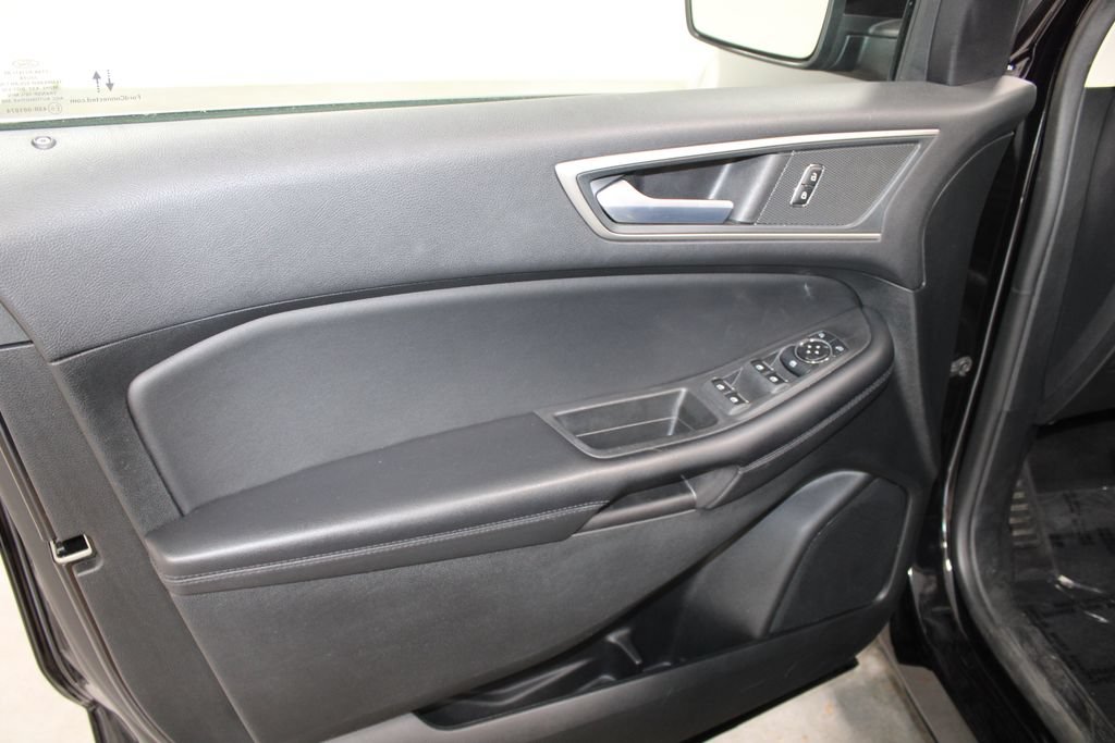 Used 2024 Ford Edge SEL AWD/4WD image 17