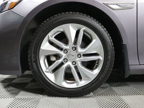 Used 2018 Honda Accord LX image 9