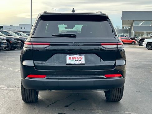 New 2025 Jeep Grand Cherokee 4WD image 5
