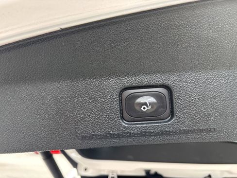 Used 2018 Ford Explorer Sport w/ Equipment Group 401A AWD/4WD image 23