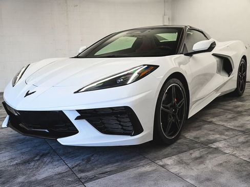 Used 2024 Chevrolet Corvette Stingray Convertible w/ 1LT image 7