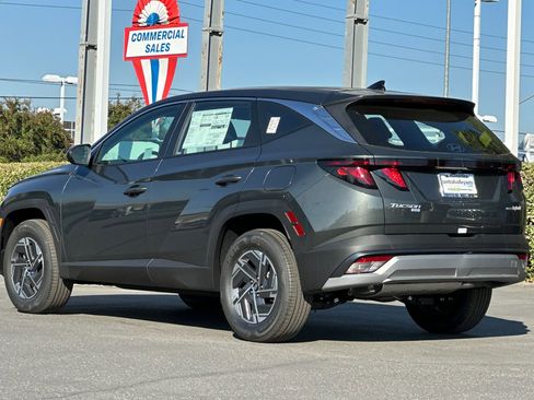 New 2026 Hyundai Tucson Blue SE image 6