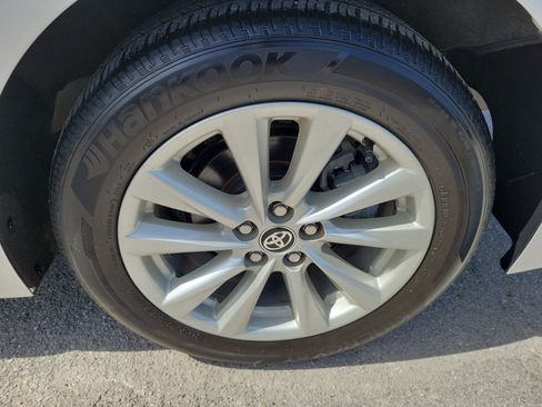Used 2023 Toyota Corolla LE w/ LE Convenience Package FWD image 27