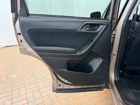 Used 2016 Subaru Forester 2.5i Premium AWD/4WD image 20