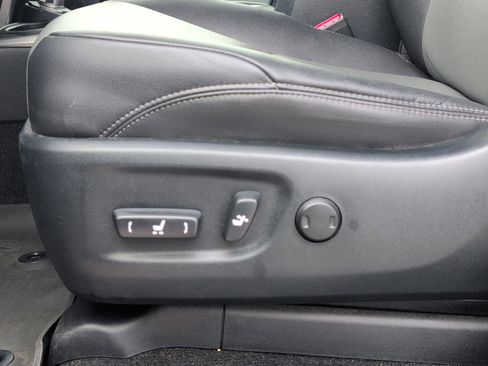 Used 2023 Toyota 4Runner SR5 Premium image 10