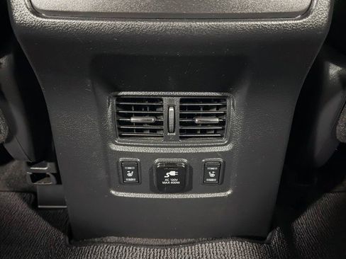 Used 2018 Nissan Titan PRO-4X w/ Pro-4x Convenience Package image 20