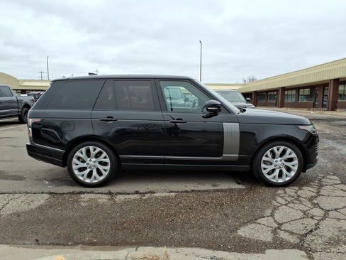 Used 2019 Land Rover Range Rover HSE AWD/4WD image 6