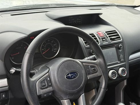 Used 2018 Subaru Forester 2.5i image 9