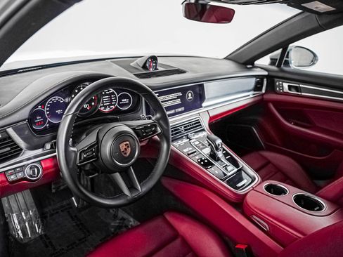 Certified 2023 Porsche Panamera 4 Platinum Edition AWD/4WD image 4