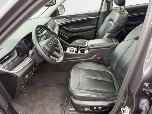 Certified 2022 Jeep Grand Cherokee L Limited image 12