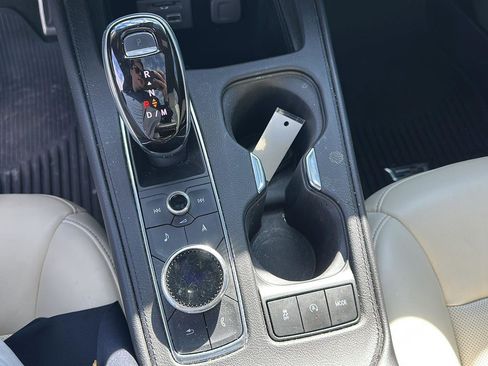 Used 2021 Cadillac XT4 Sport image 17